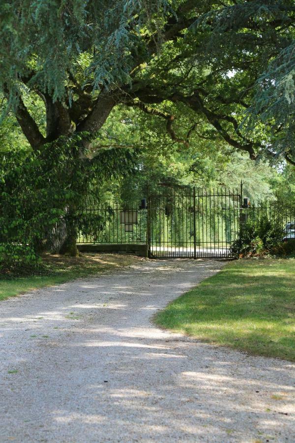 Chateau De La Frogerie Maulevrier Exterior photo